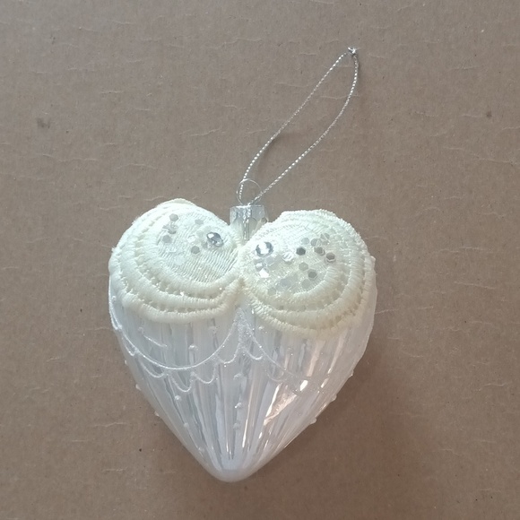 EUC large glass heart ornament white and cream with spangles on top - Picture 1 of 7